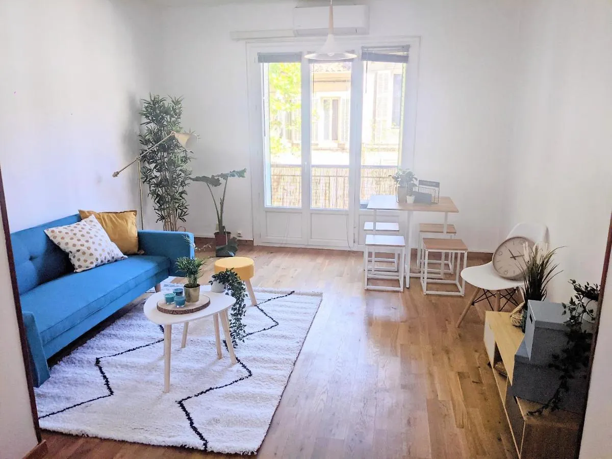 Lovely Bedroom In A Bright & Calm Apartment With Terrace Marseille